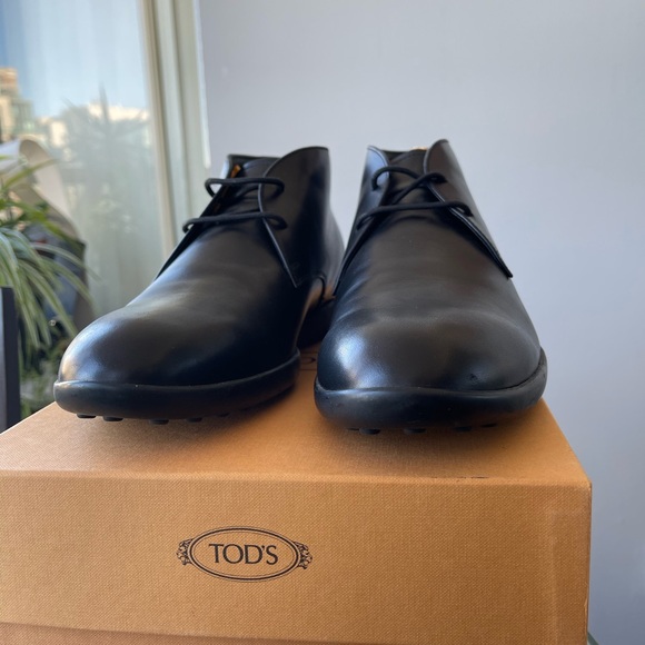 Tod's Men's Black Chukka Boots - Picture 3 of 10